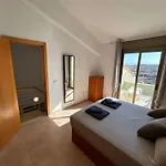 Vakantiehuis Patios Luxury - - 2br