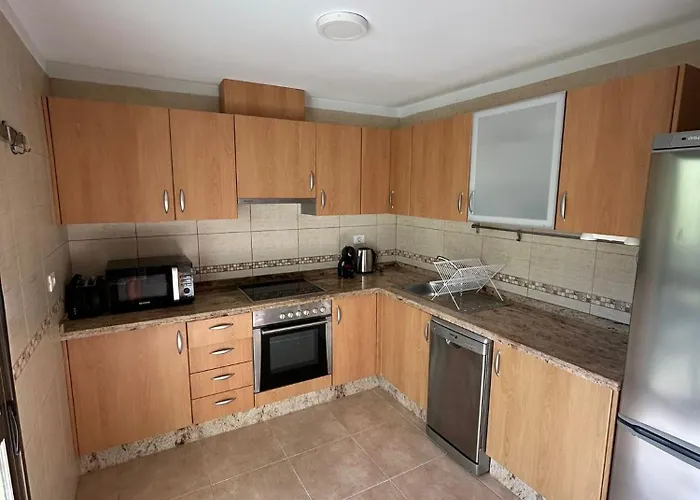 Montana Roja Patios * El Médano